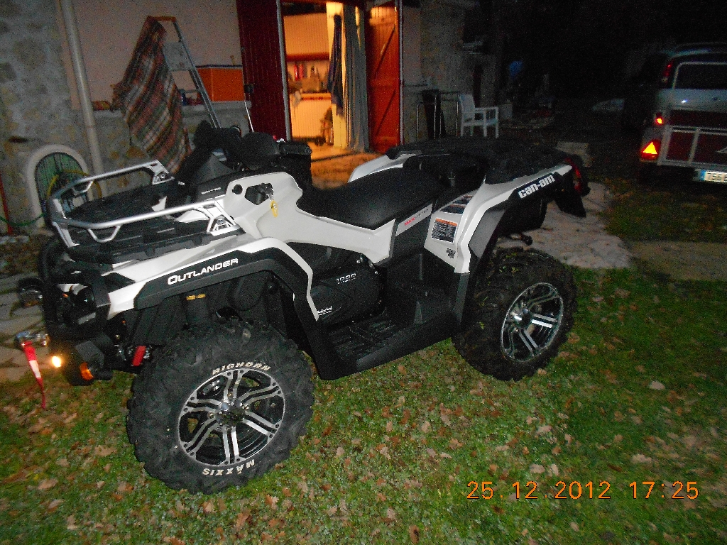 CAN-AM BOMBARDIER Outlander 1000 limited 2013 photo 1