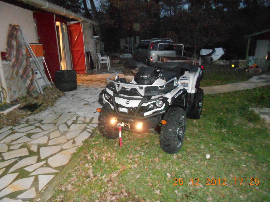 CAN-AM BOMBARDIER Outlander 1000 limited 2013 photo 3