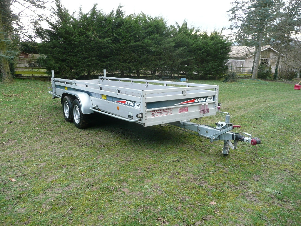 Equipements route Autres occasion : remorque double essieu 5m10x1m85 attache anti roulis Etat neuf photo 3