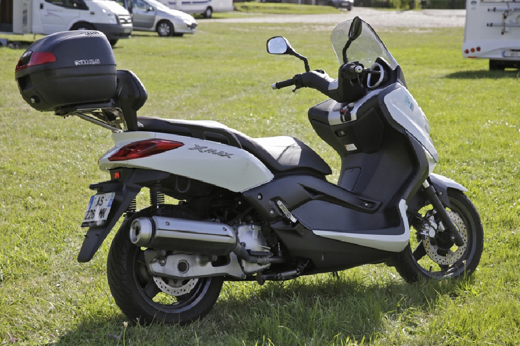 YAMAHA X-Max 125  2010 photo 2