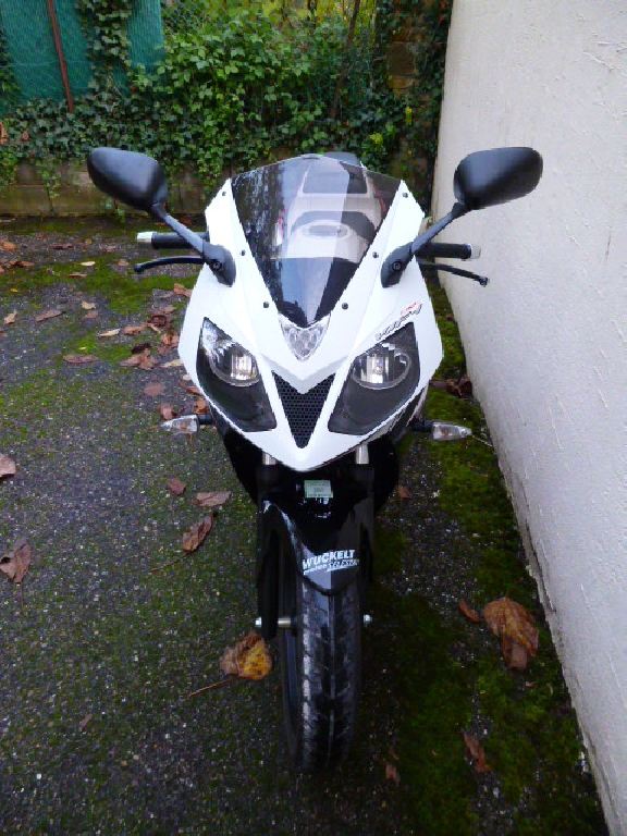 DAELIM Roadsport 125 R  2010 photo 3