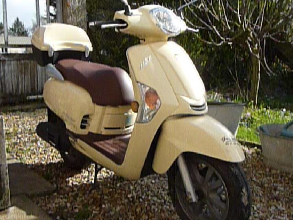 KYMCO Like 50  2012 photo 2