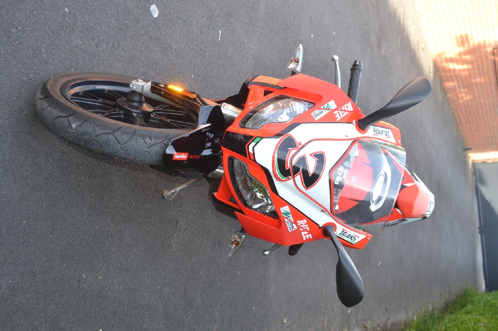 APRILIA RS 50  2010 photo 2