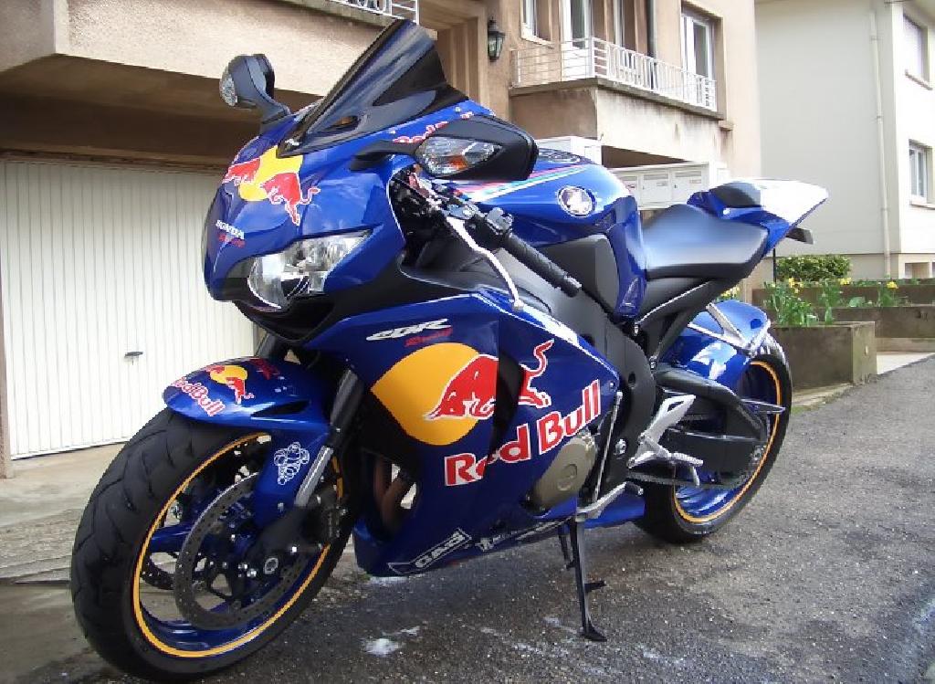 HONDA CBR 1000  2009 photo 2