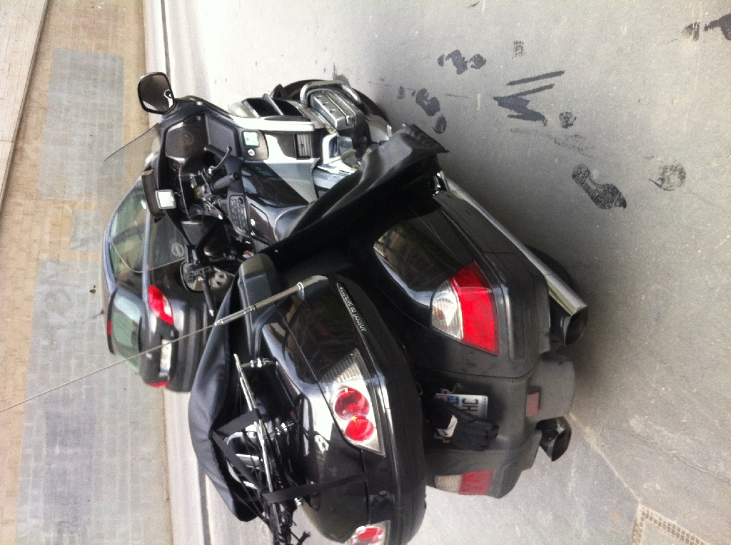 HONDA GL 1800 Goldwing  2010 photo 3