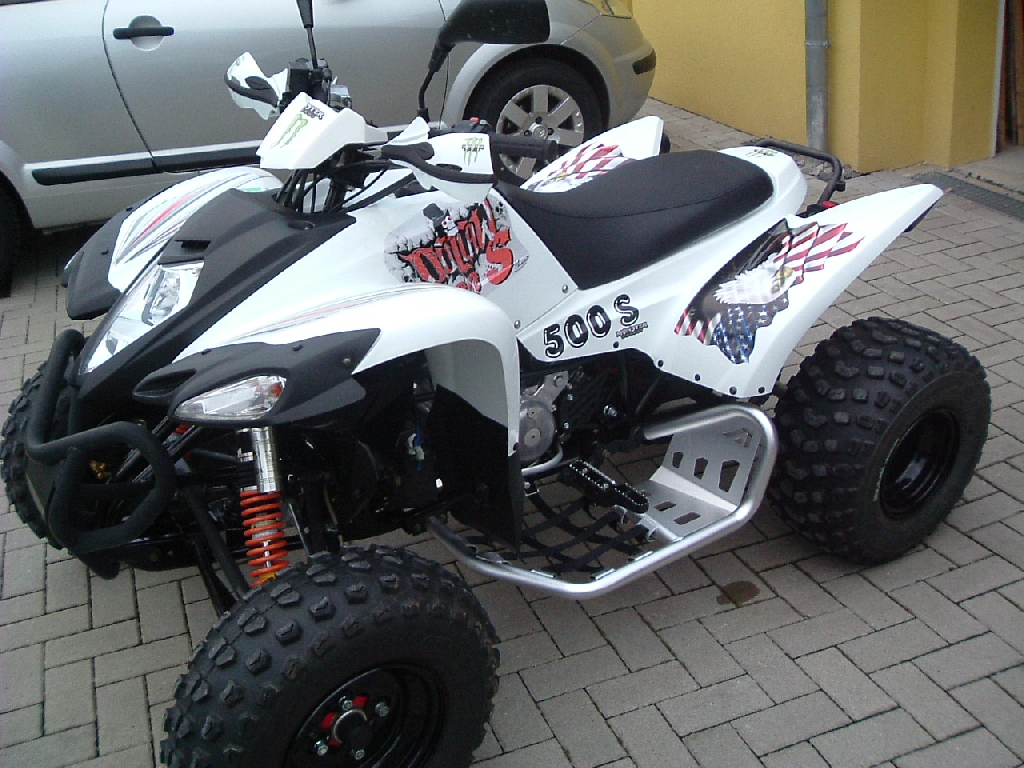 ADLY 500 S  2010 photo 2