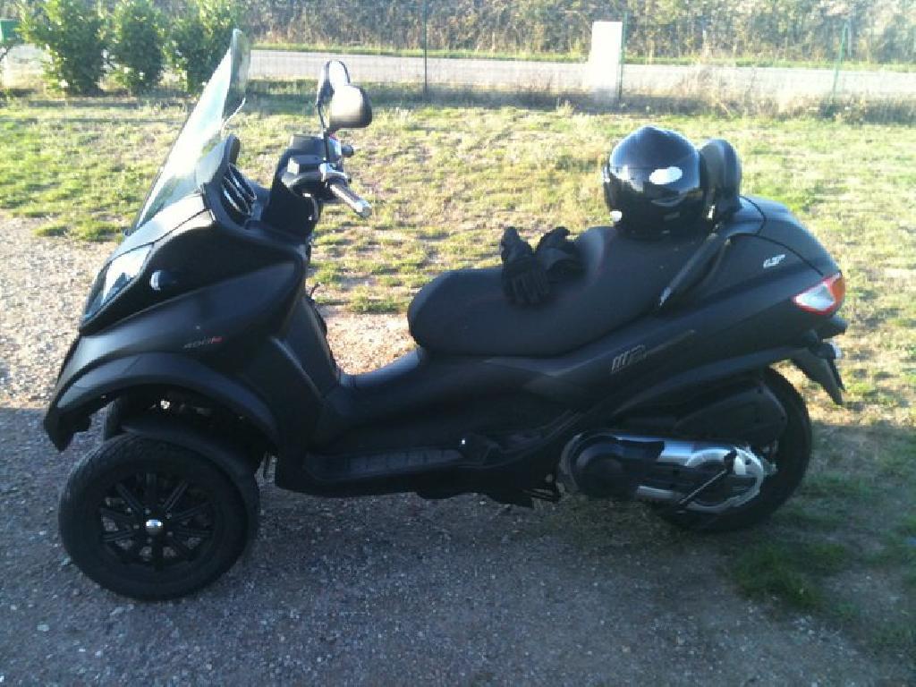 PIAGGIO MP3 400  2010 photo 2