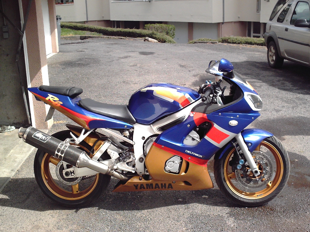 YAMAHA YZF-R6 600  2001 photo 2