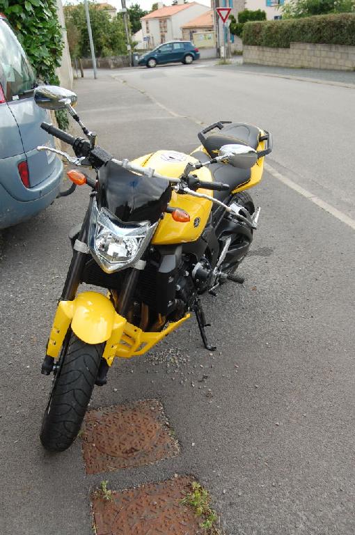 YAMAHA FZ1 N 1000  2008 photo 2