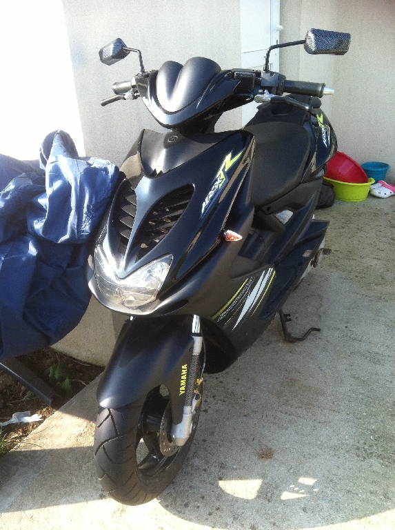 YAMAHA Aerox 50  2006 photo 2