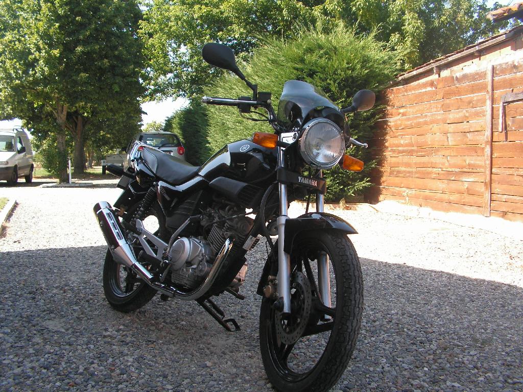 YAMAHA YBR 125 serie limitÃ©e 2006 photo 2