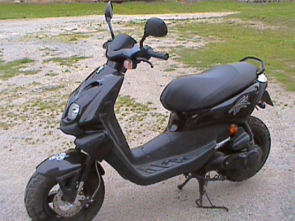 PEUGEOT TKR 50  2011 photo 2