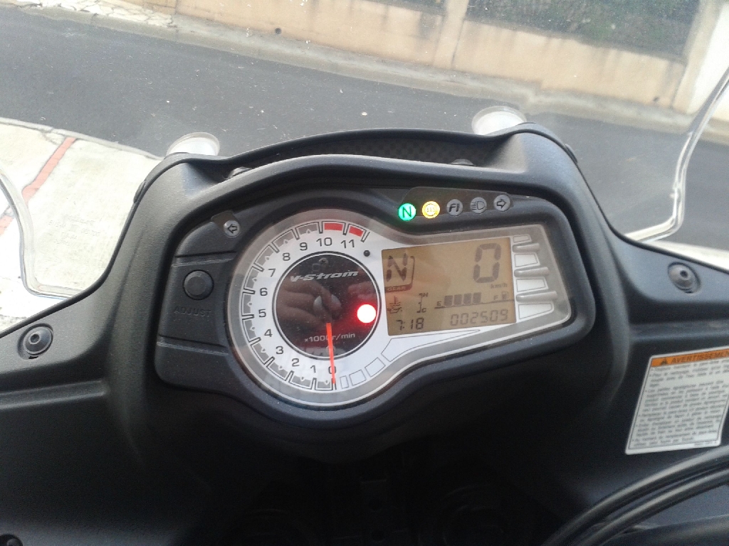 SUZUKI DL V-Strom 650 Abs 2012 photo 3