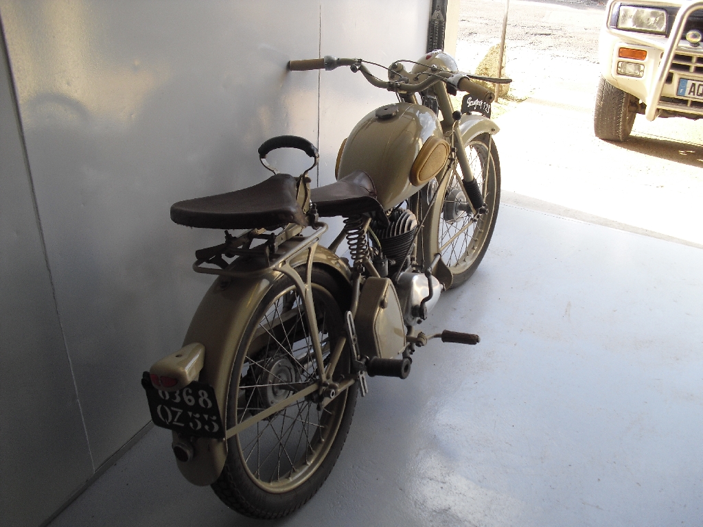 PEUGEOT 55 T  1952 photo 2