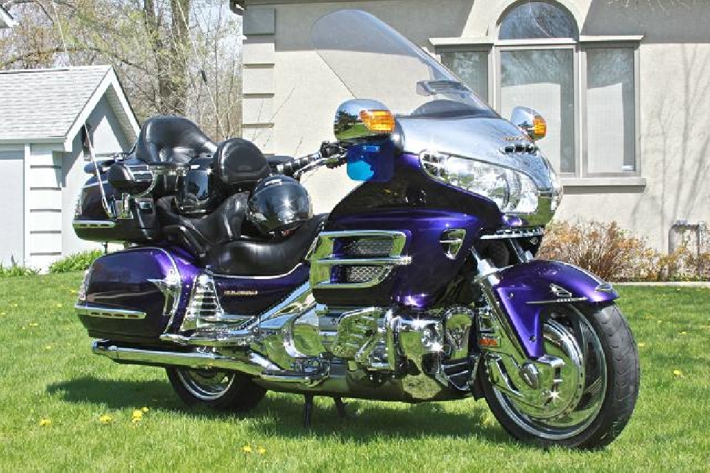 HONDA GL 1800 Goldwing ABS 2003 photo 2