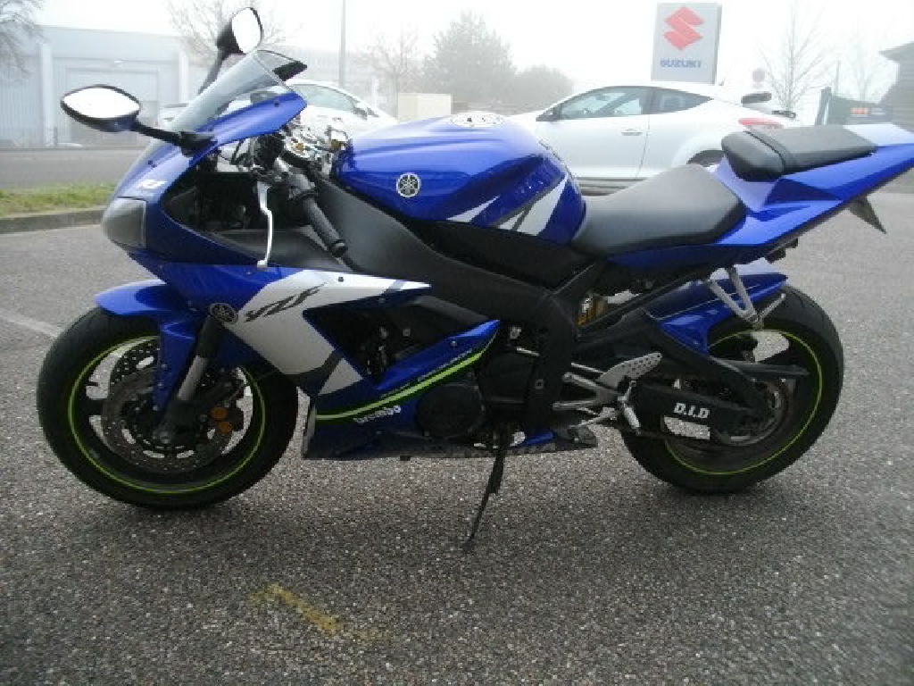 YAMAHA YZF-R1 1000 inj 2002 photo 2