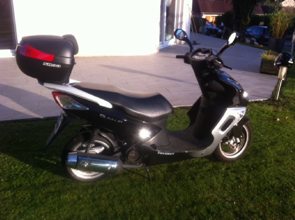 PEUGEOT Sum Up 125  2009 photo 2