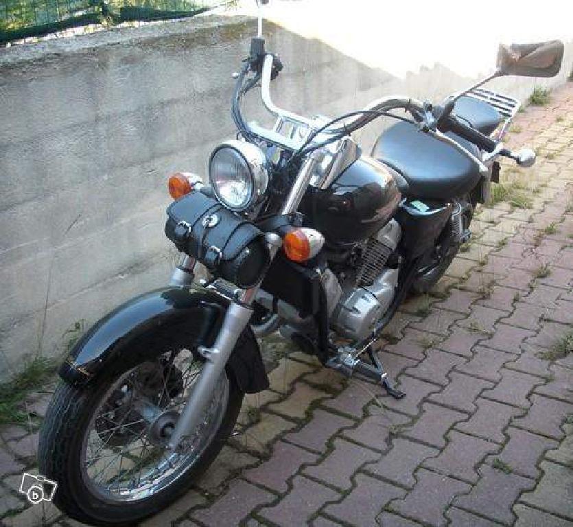 HONDA Shadow 125  1999 photo 2