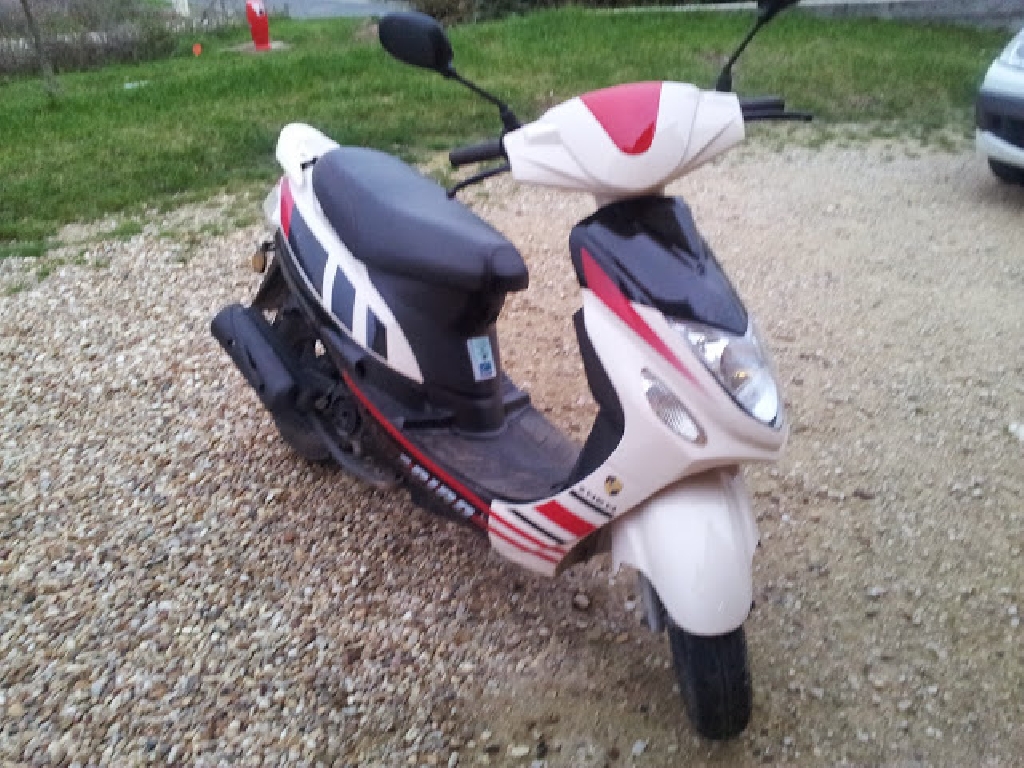 ZNEN Speeder 50  2013 photo 2