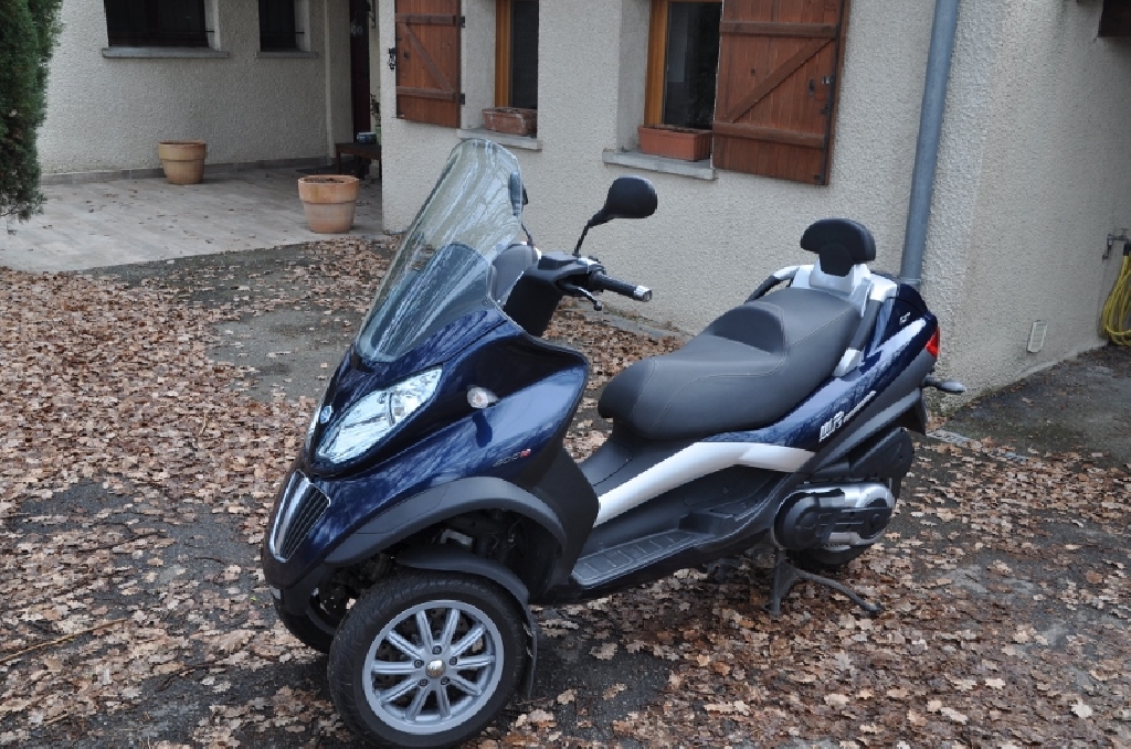 PIAGGIO MP3 400 LT 2010 photo 2