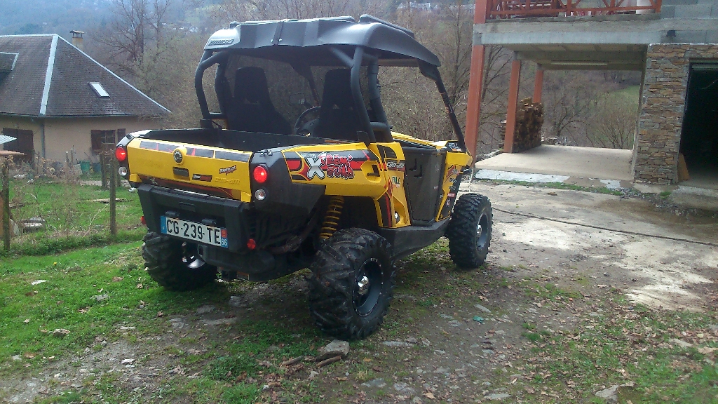 CAN-AM Commander 800  2012 photo 2