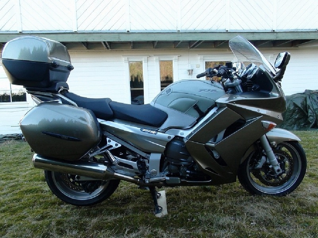YAMAHA FJR 1300  2006 photo 3