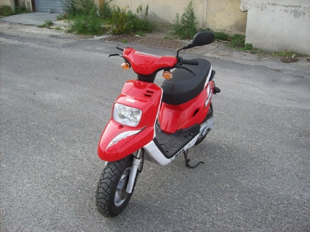 MBK Booster 50  2010 photo 2