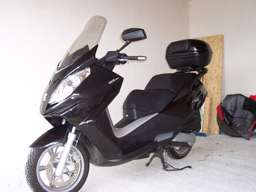PEUGEOT Satelis 125 prÃ©mium 2011 photo 2