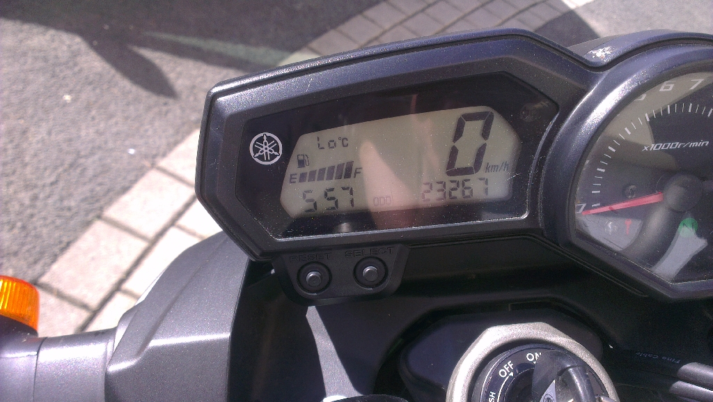 YAMAHA XJ6 N 600 Naked 2009 photo 2