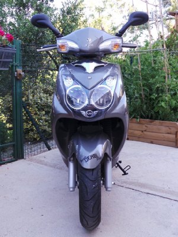 SYM VS 125  2012 photo 3