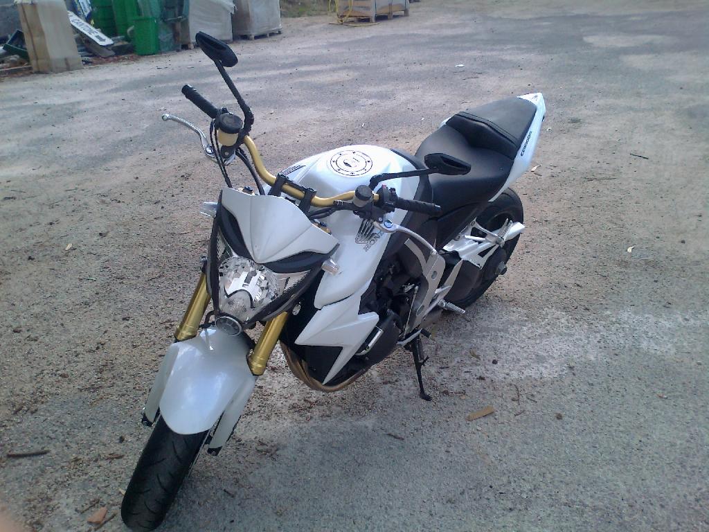 HONDA CB 1000 R  2011 photo 3