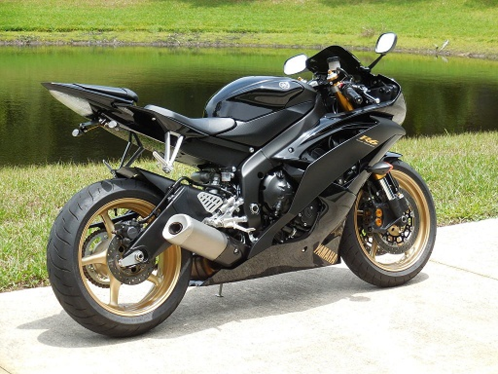 YAMAHA YZF-R6 600  2009 photo 2