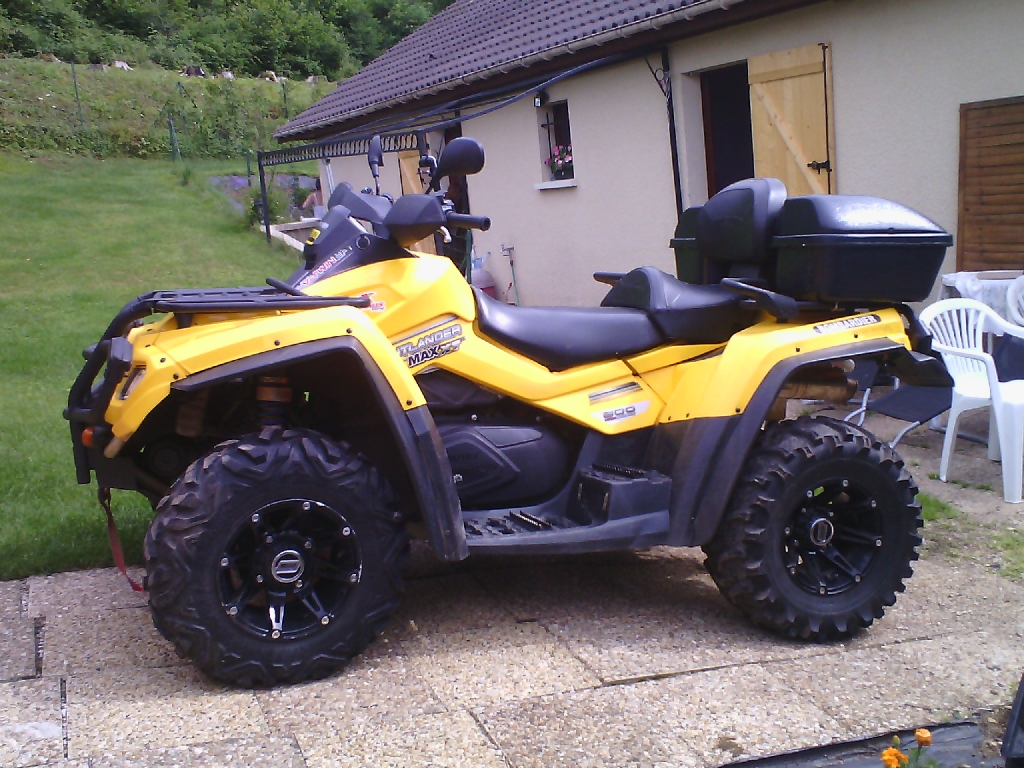 CAN-AM BOMBARDIER Outlander 800  2006 photo 2