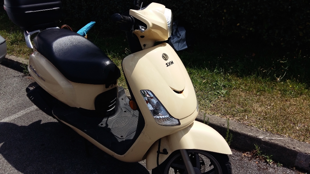 SYM Fiddle 50  2011 photo 2