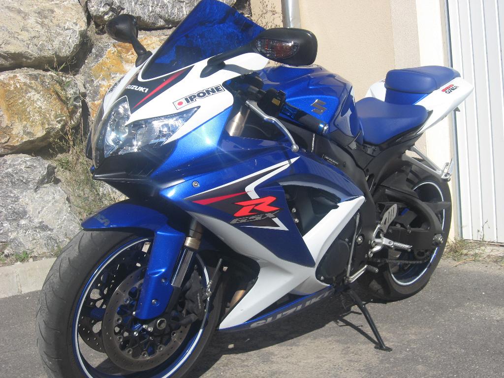 SUZUKI GSX-R 600  2008 photo 3