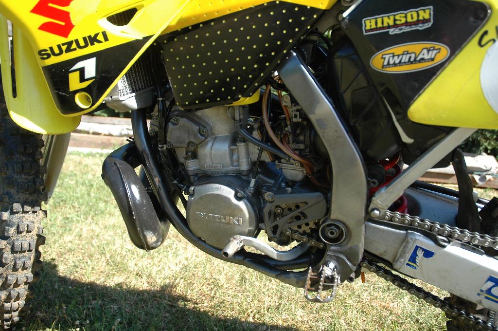 SUZUKI RM 250  2001 photo 2