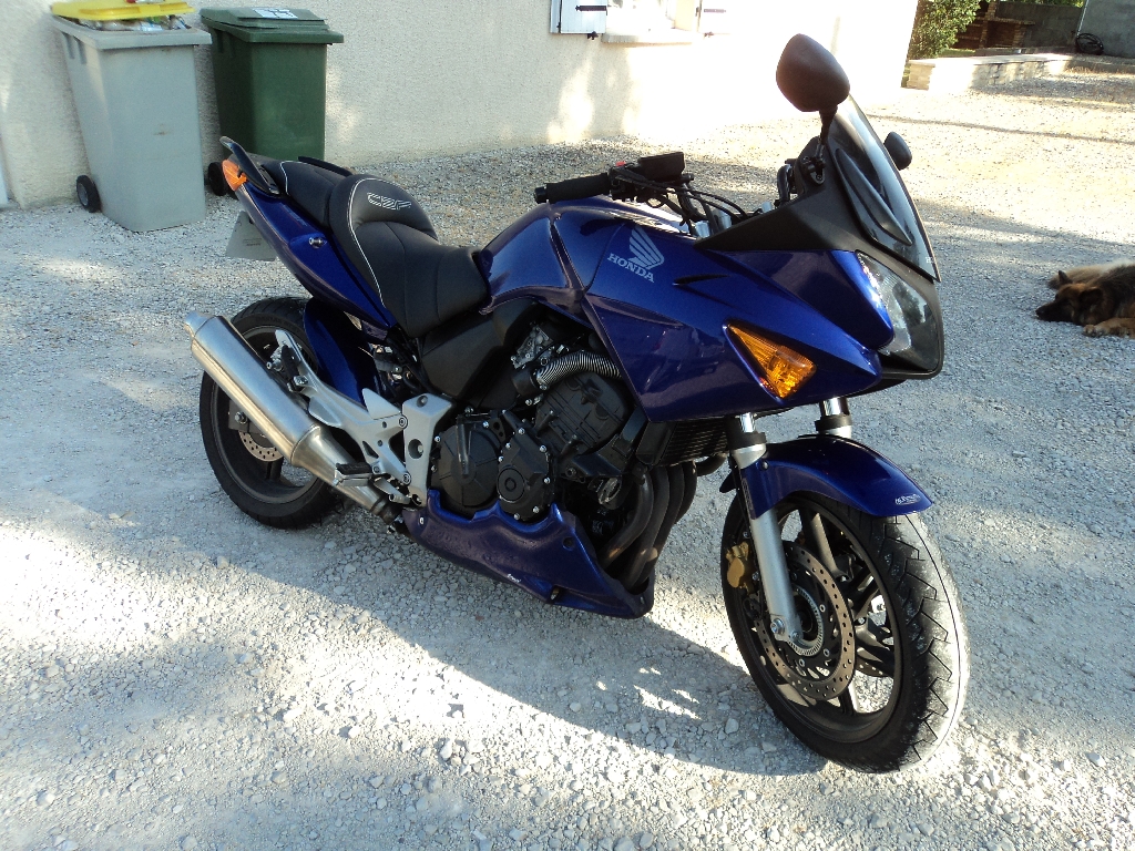 HONDA CBF 600  2004 photo 2