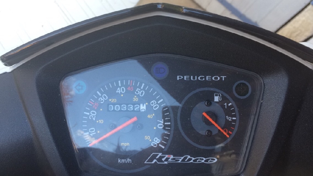 PEUGEOT Kisbee 50  2015 photo 3