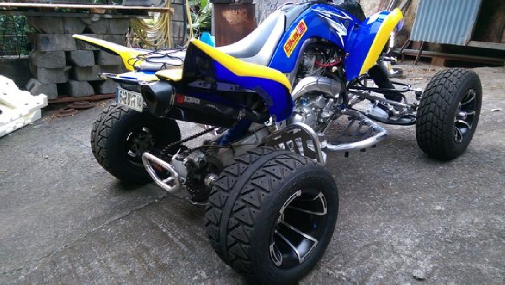 YAMAHA YFM 700 R Raptor  2009 photo 2