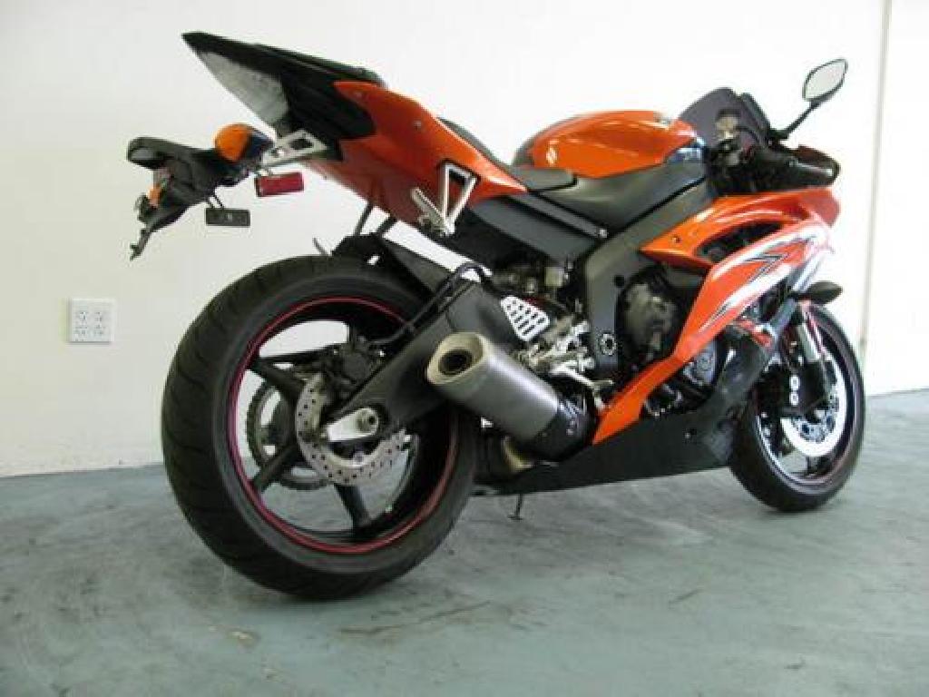 YAMAHA YZF-R6 600  2009 photo 2