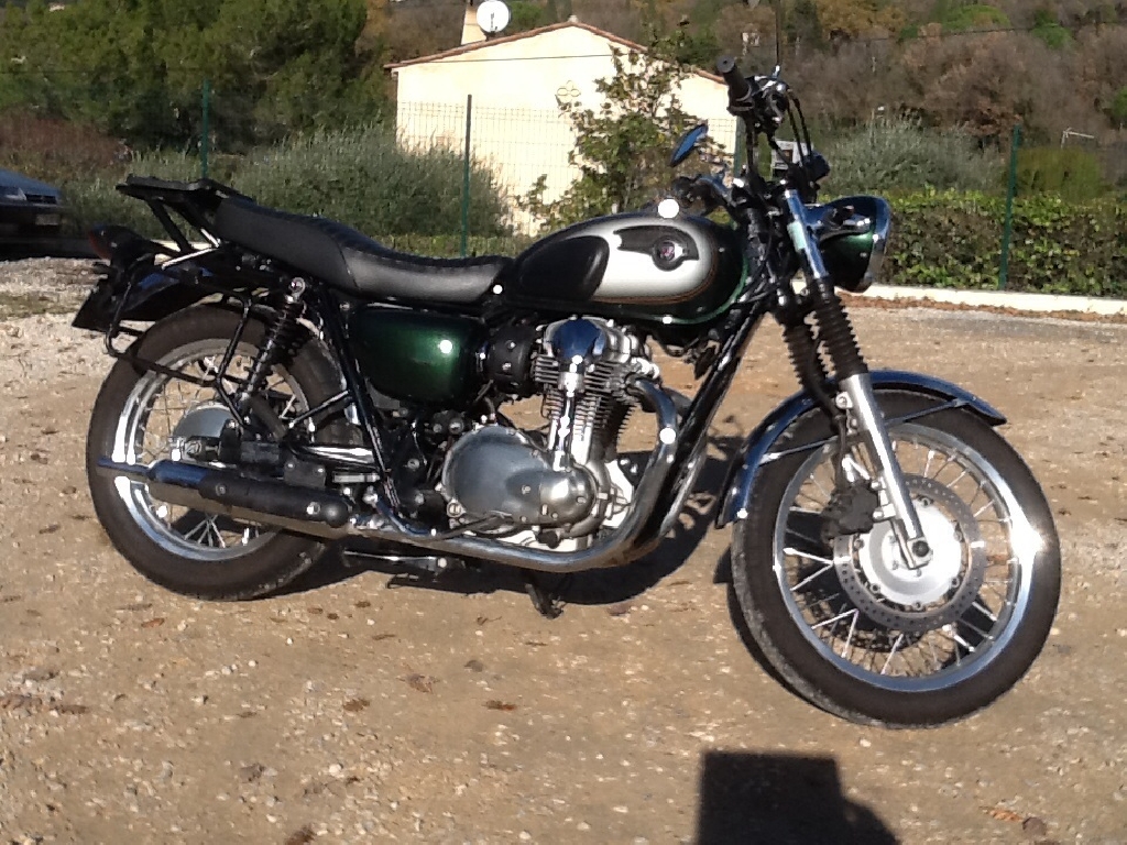 KAWASAKI W 800  2011 photo 2