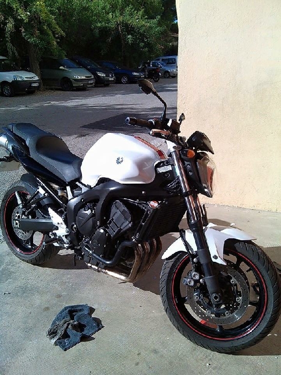 YAMAHA FZ6 N 600 s2 2008 photo 2