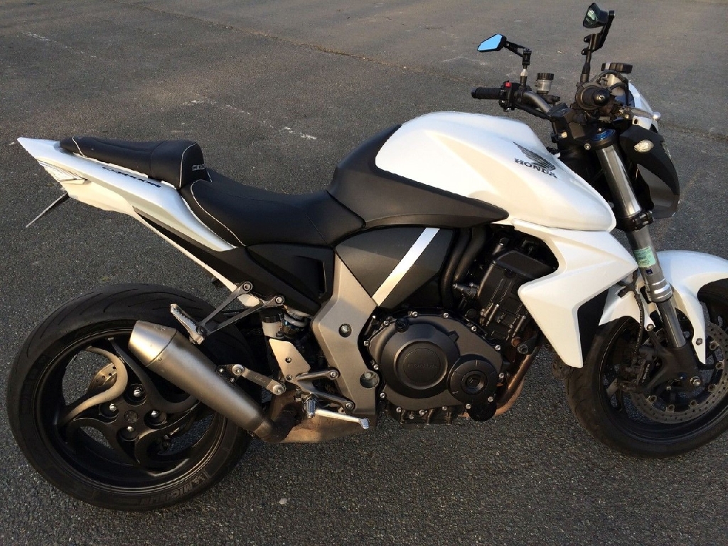 HONDA CB 1000 R  2009 photo 2