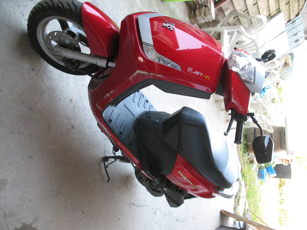 PEUGEOT Vivacity 50 solo 2011 photo 2