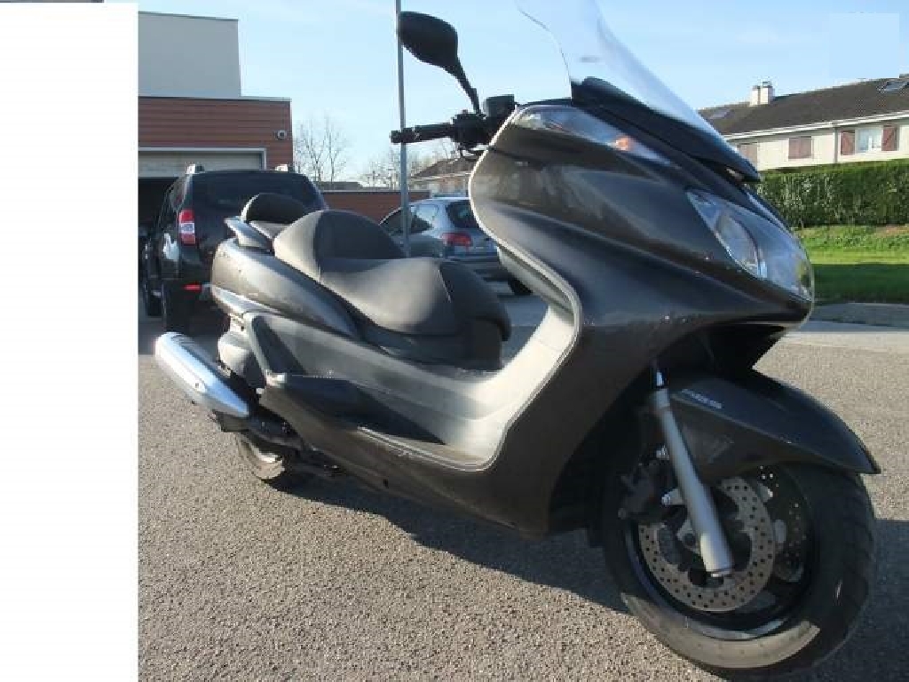 YAMAHA Majesty 400  2007 photo 2