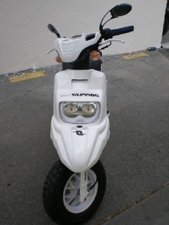 MBK Booster 50  2013 photo 2