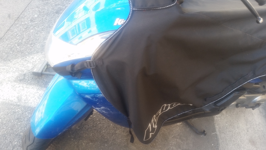 PEUGEOT Kisbee 50  2012 photo 2