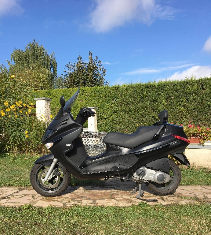 PIAGGIO Xevo 125 Sport 2015 photo 2