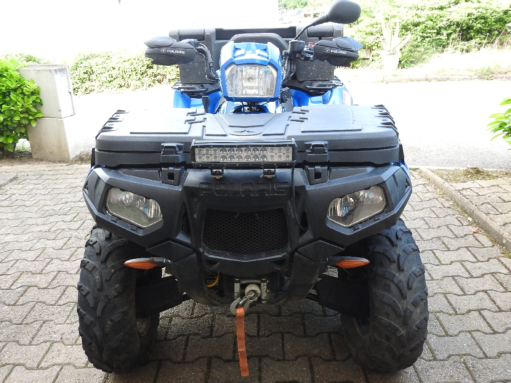 POLARIS Sportsman 850  2015 photo 2