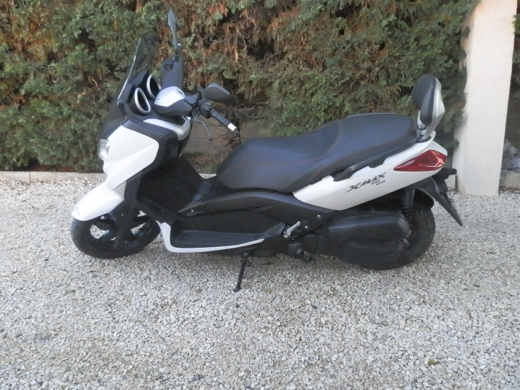 YAMAHA X-Max 125 sport 2011 photo 2